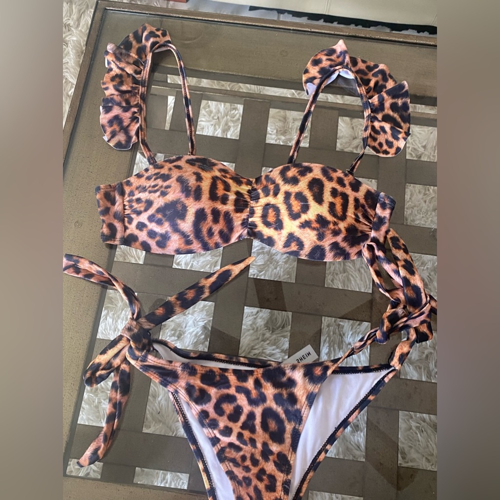 Animal print bikini - Picture 3 of 5